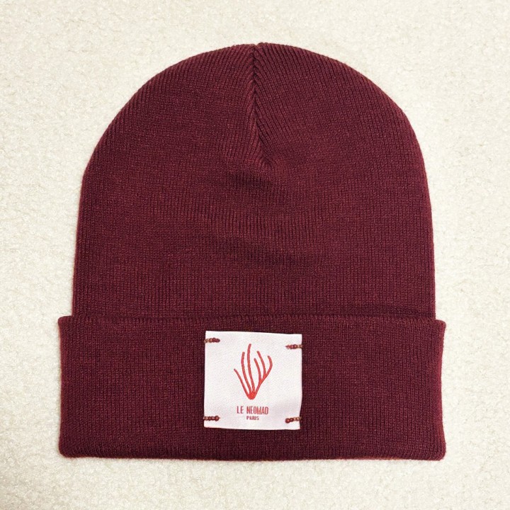 Bonnet avec patch logo brodé